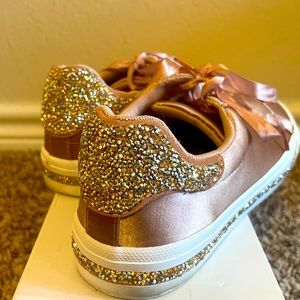 Satin Jessica Simpson pink shoes